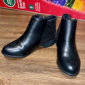 NEW SO GLITTER SPARKLE BLACK ZIP ANKLE BOOTS GIRLS 1 ROUND TOE